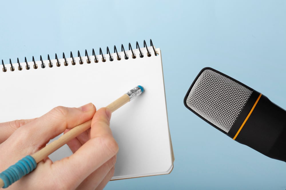 mic and a register - Best AI Text To Speech
