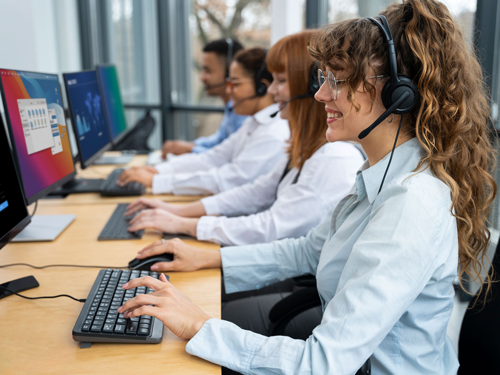 women on customer support - Call Deflection
