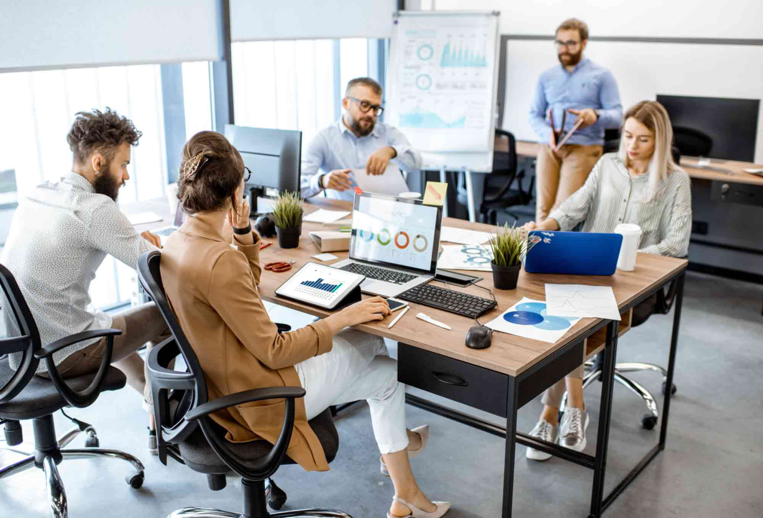 What Is UCaaS? Features, Benefits, and Practical Applications Voice.ai