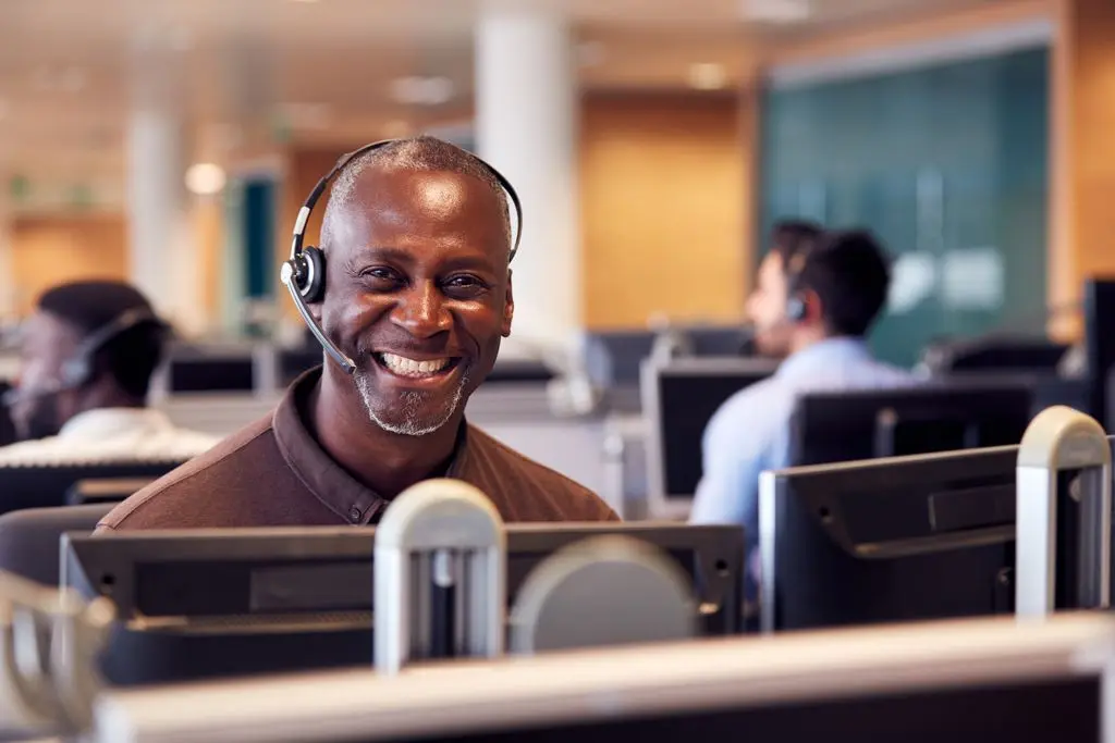 31 Best Customer Service Software Examples for Modern Teams - Voice.ai