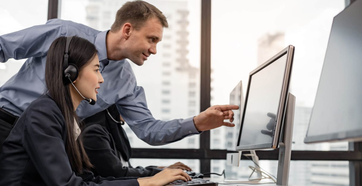 customer support agents - Contact Center Solution