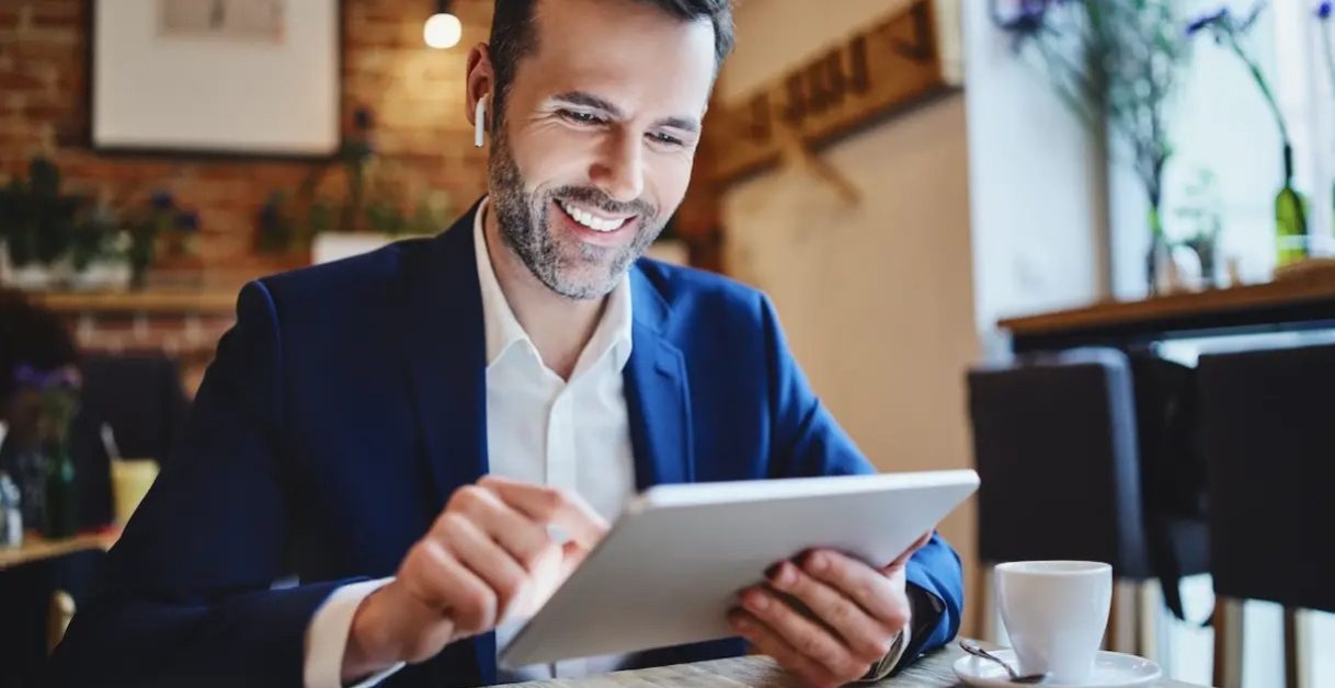 man working - dialpad ai