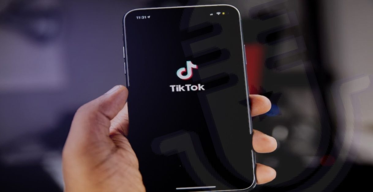 ezgif.com-gif-maker (3)